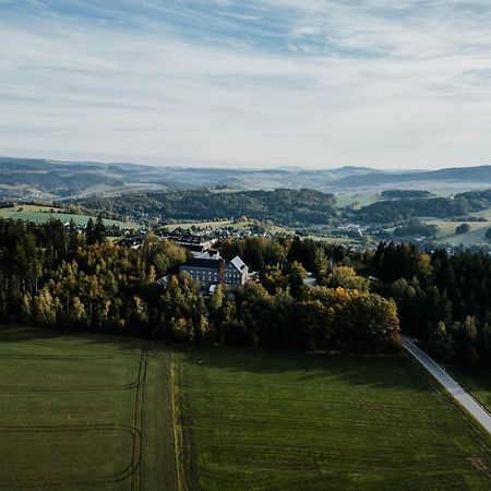 Sonnenhotel Hoher Hahn Schwarzenberg/Erzgebirge Exterior foto